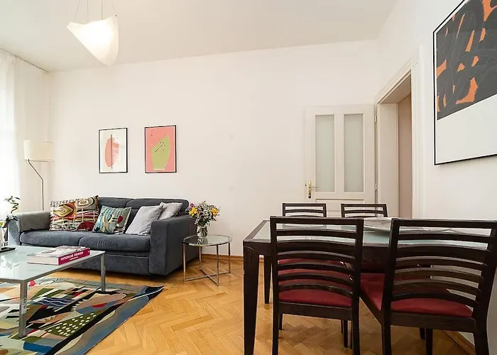 Charming Apartment With Free Garage In Building